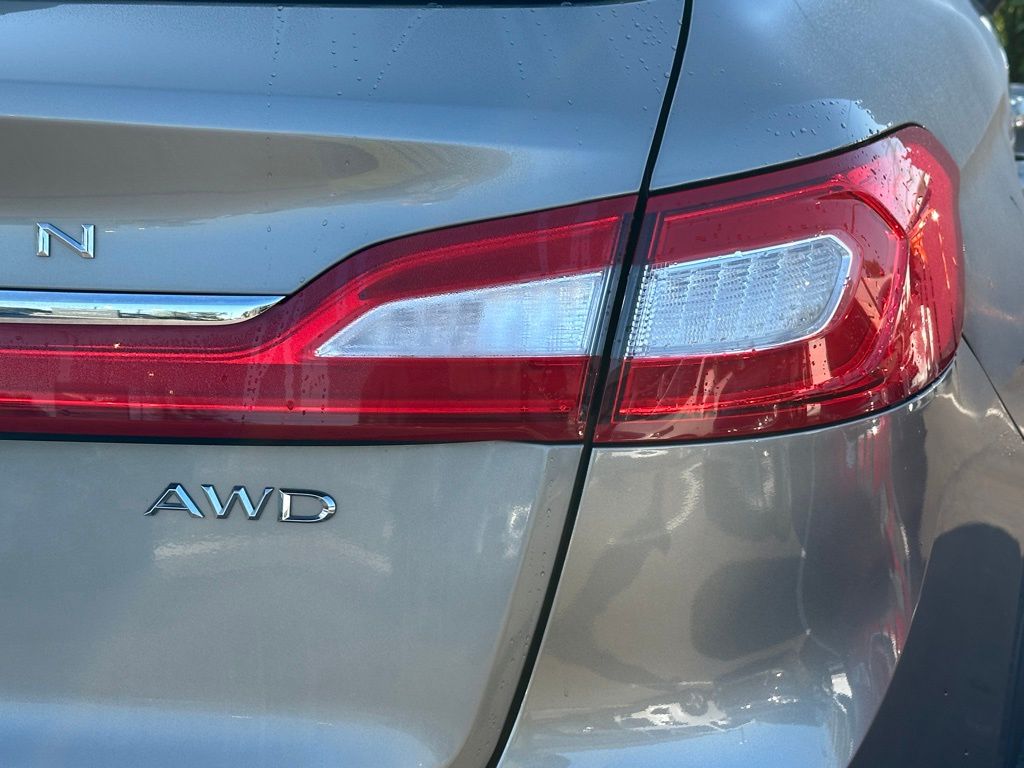 2016 Lincoln MKX Reserve photo 14