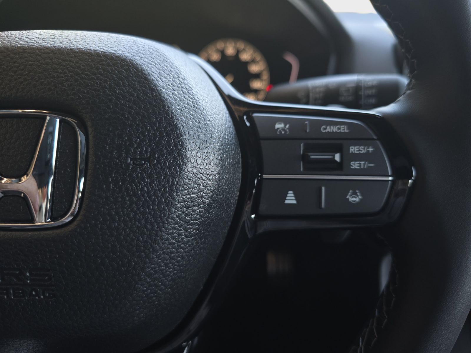 2025 Honda Civic Hatchback Sport photo 17