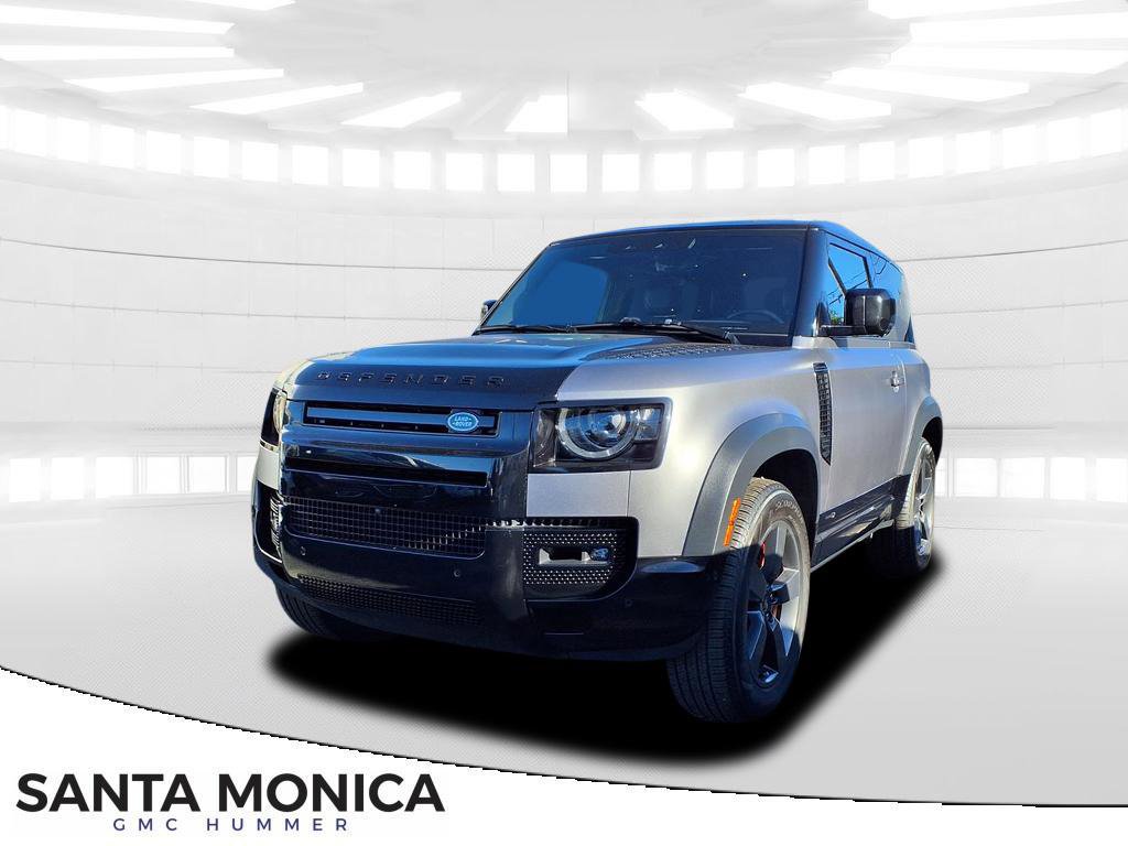 2023 Land Rover Defender X's photo