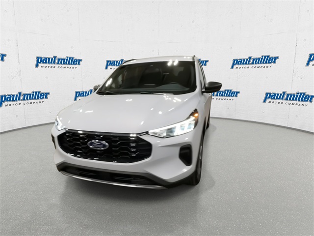 2026 Ford Escape ST-Line photo 4