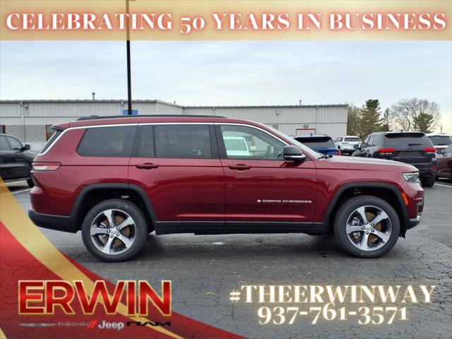 2025 Jeep Grand Cherokee Limited photo 2