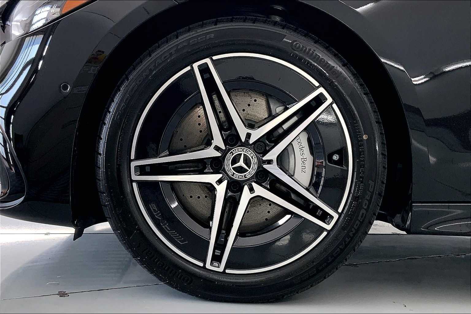2025 Mercedes Benz C 300 4MATIC photo 8