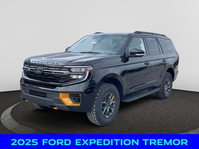 2025 Ford Expedition Tremor's photo