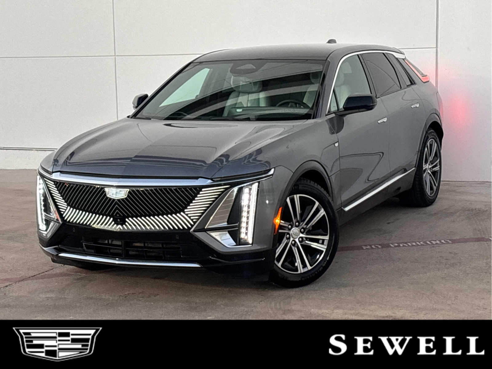 2023 Cadillac LYRIQ Luxury's photo