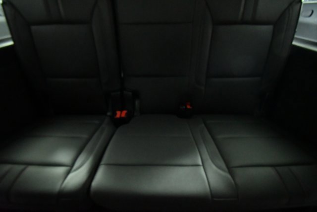 2025 Chevrolet Suburban RST photo 23