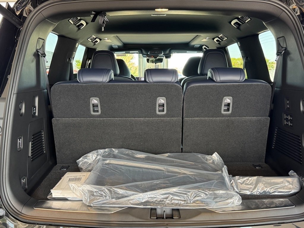 2026 Infiniti QX80 Sensory photo 26