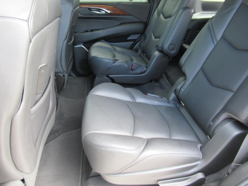 2018 Cadillac Escalade Base photo 24