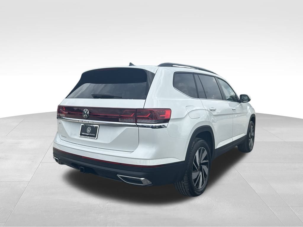 2026 Volkswagen Atlas SE Technology photo 2