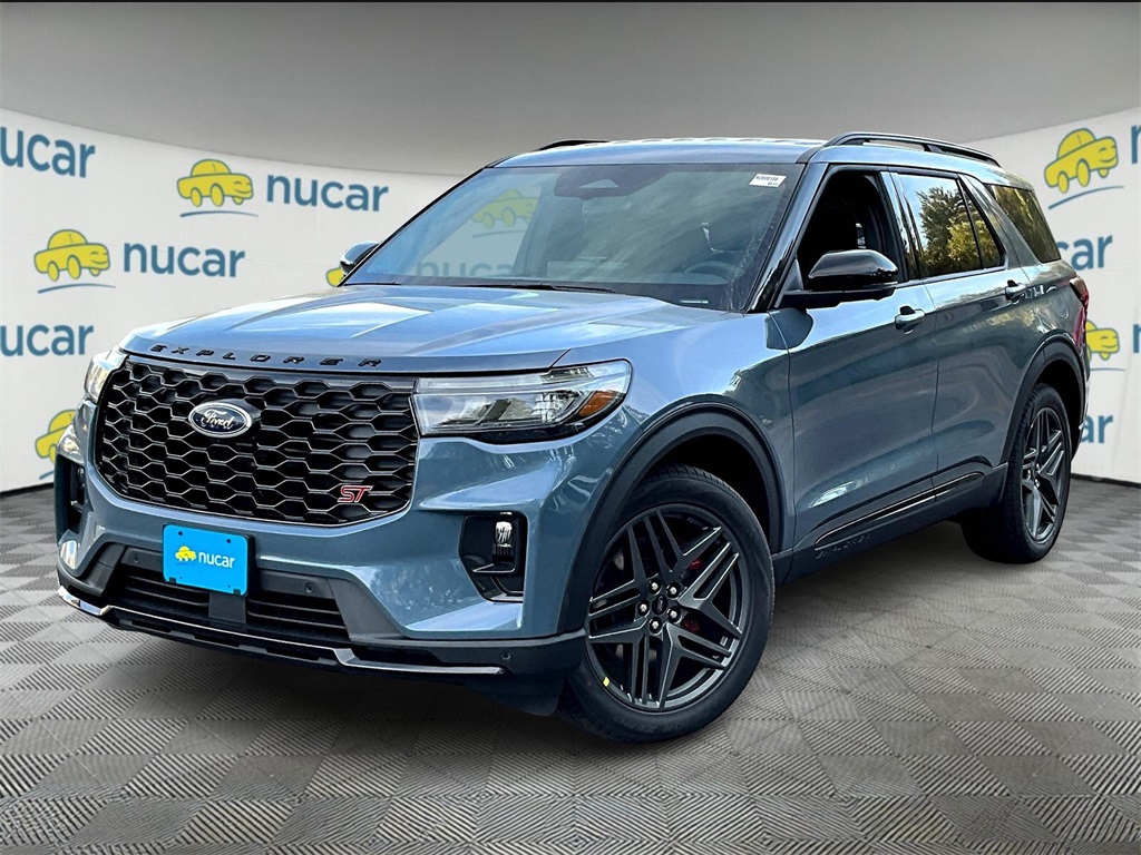 2025 Ford Explorer ST photo 2