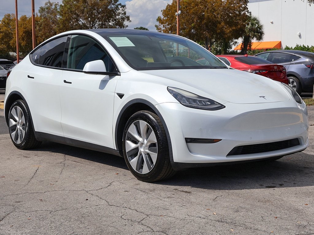 Used 2021 Tesla Model Y Long Range with VIN 5YJYGDEE0MF109222 for sale in Miami, FL