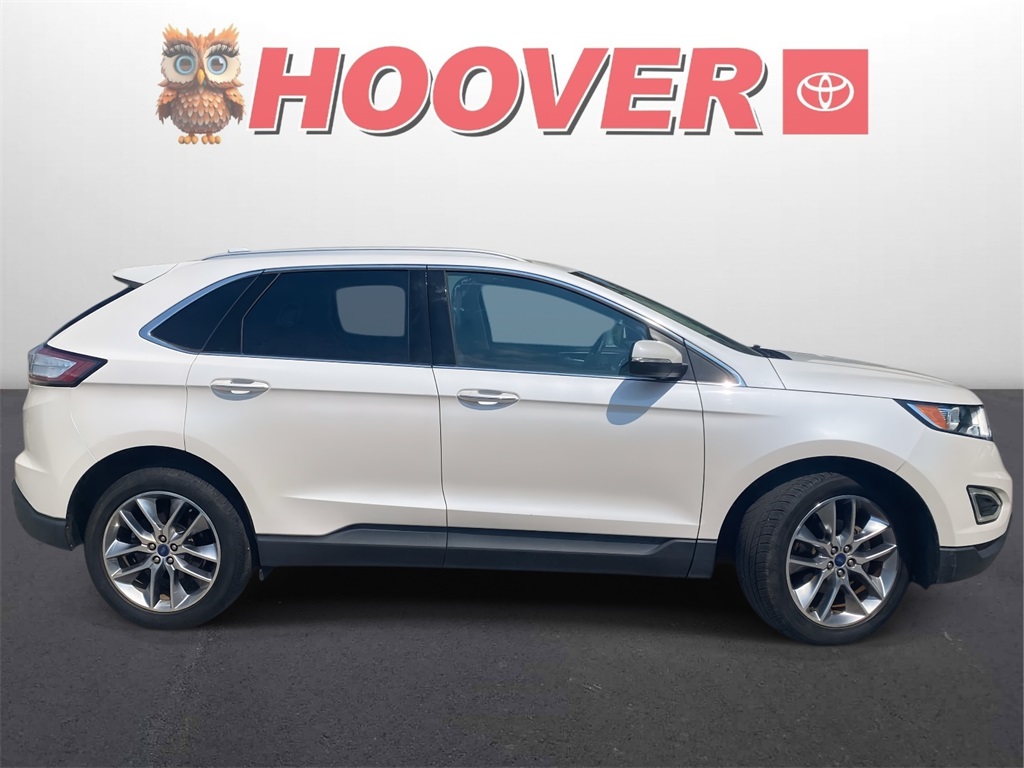2016 Ford Edge Titanium photo 2