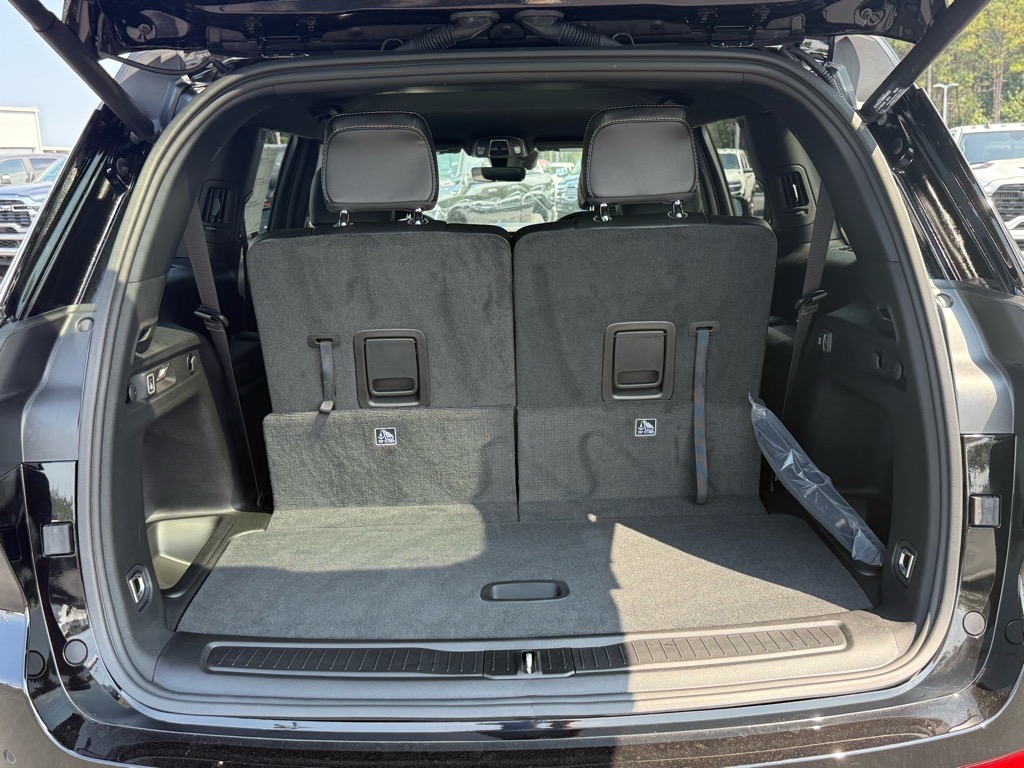 2025 Jeep Grand Cherokee Limited photo 5