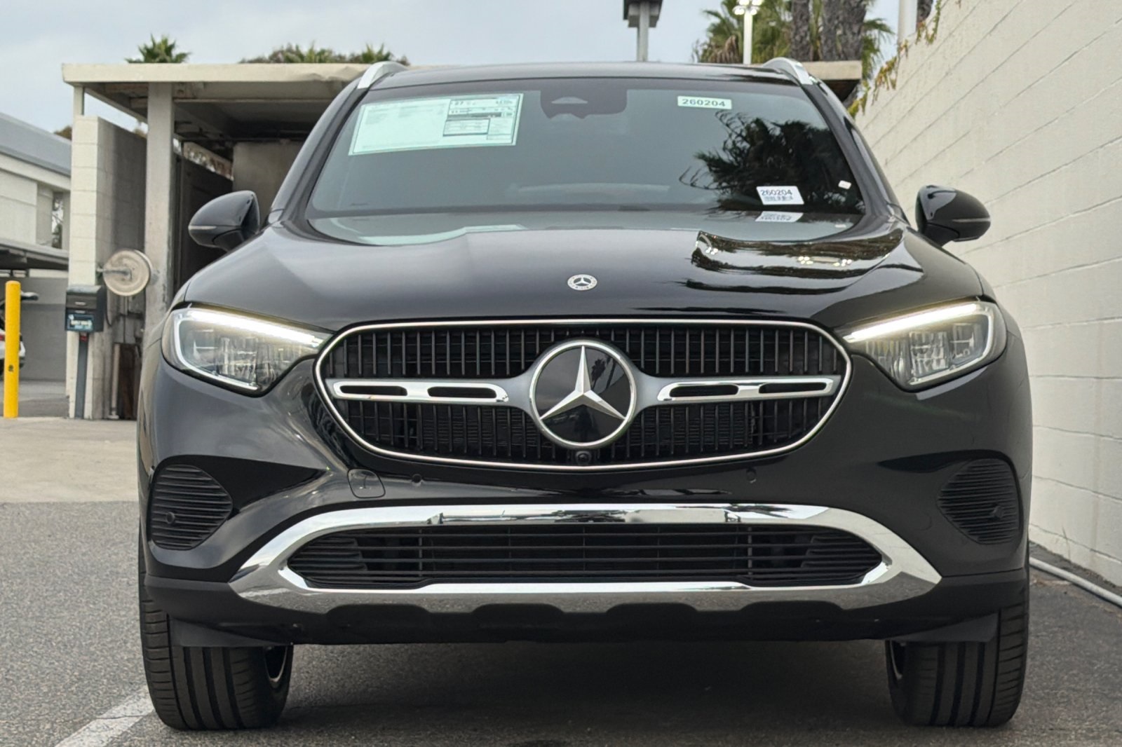 2026 Mercedes Benz GLC 300 photo 3