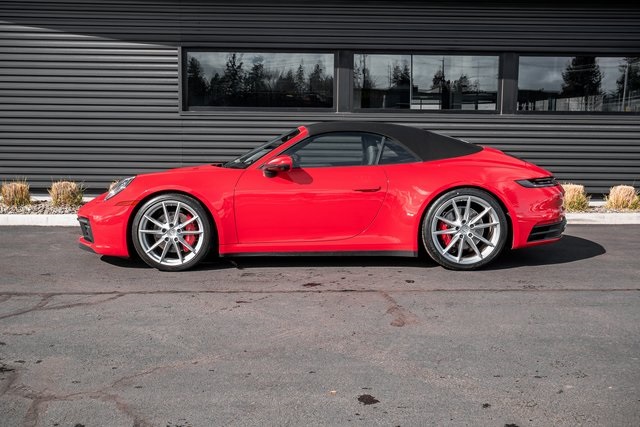2022 Porsche 911 S photo 2