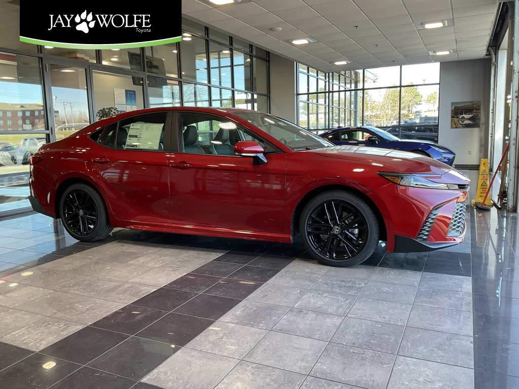 2026 Toyota Camry SE's photo