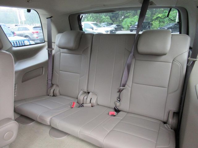 2017 Chevrolet Tahoe LT photo 29