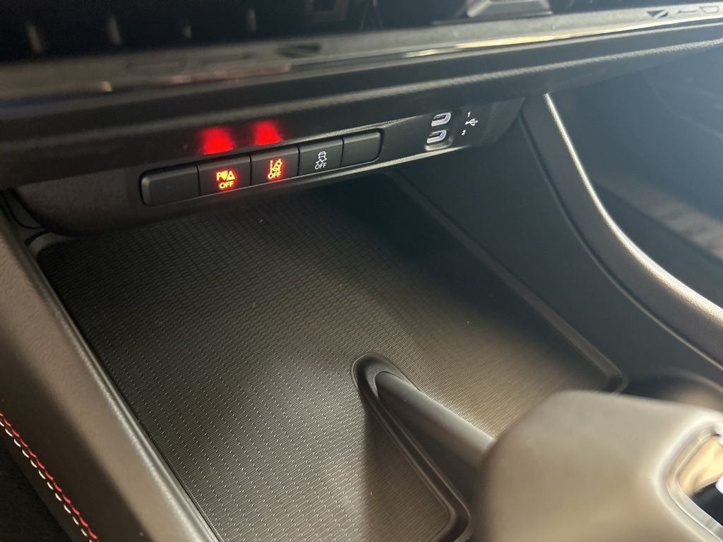 2025 Dodge Charger R/T photo 37