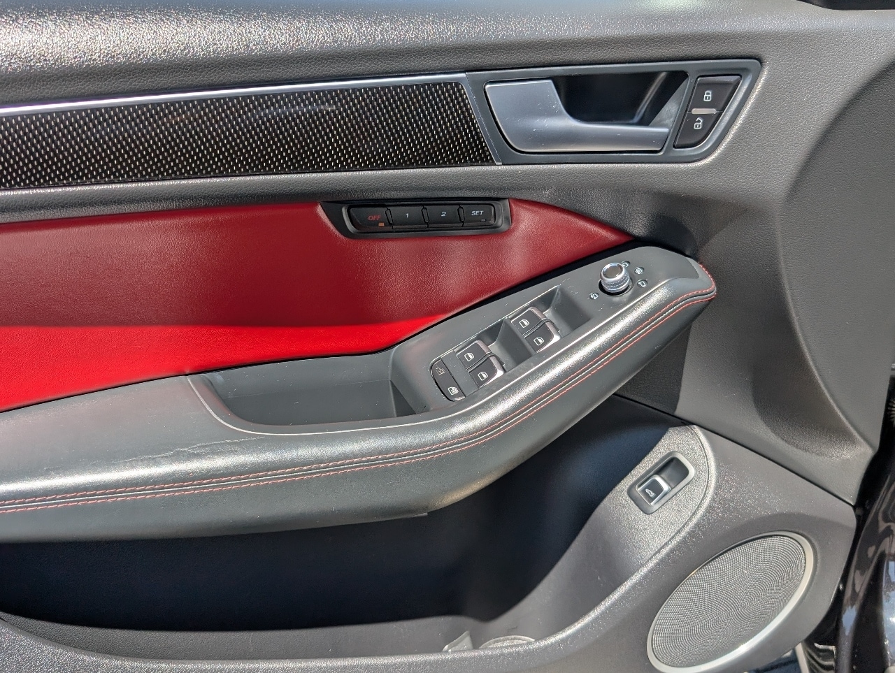 2014 Audi SQ5 Prestige photo 9