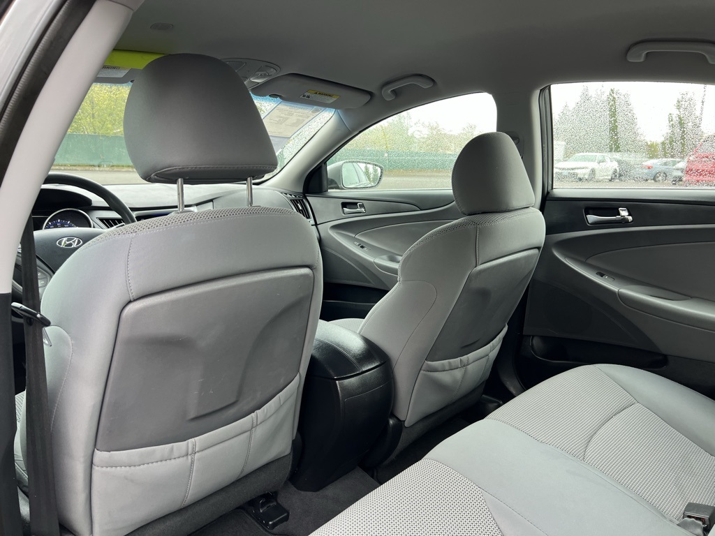 2013 Hyundai Sonata GLS photo 24