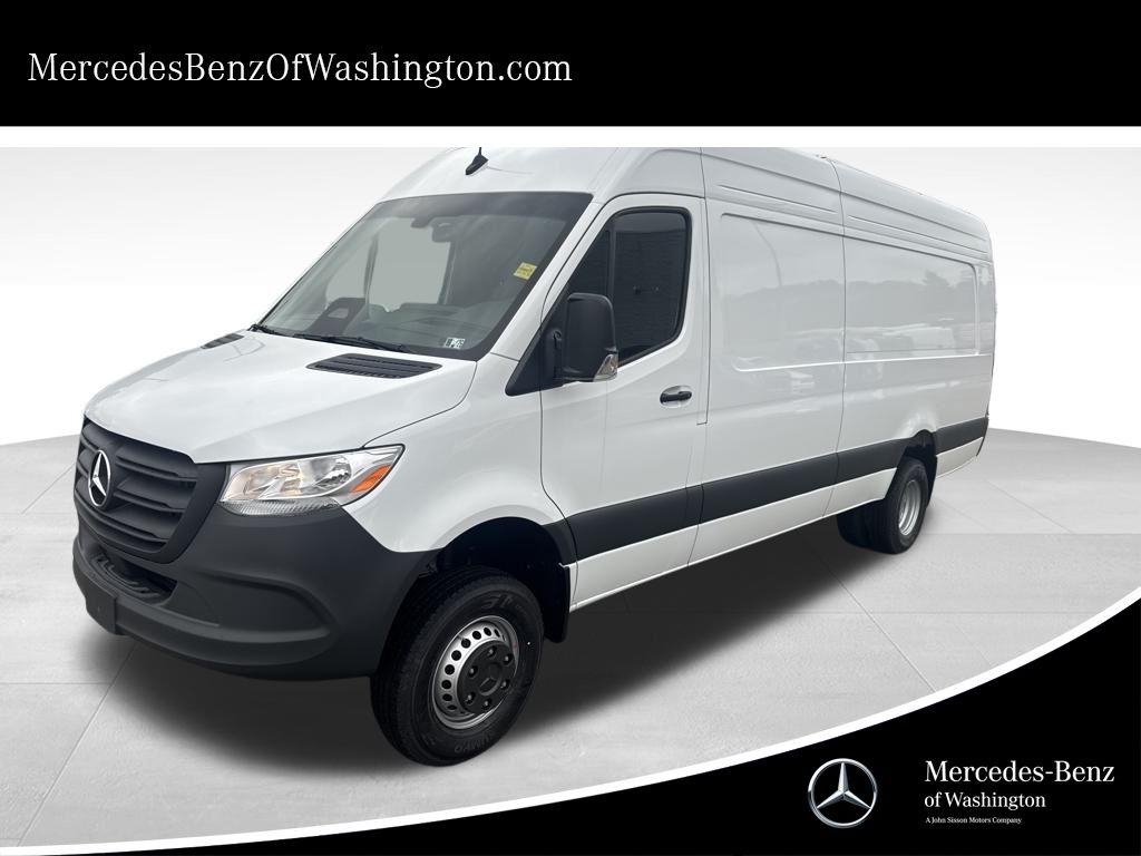 2026 Mercedes-Benz Sprinter Cargo Van Base's photo