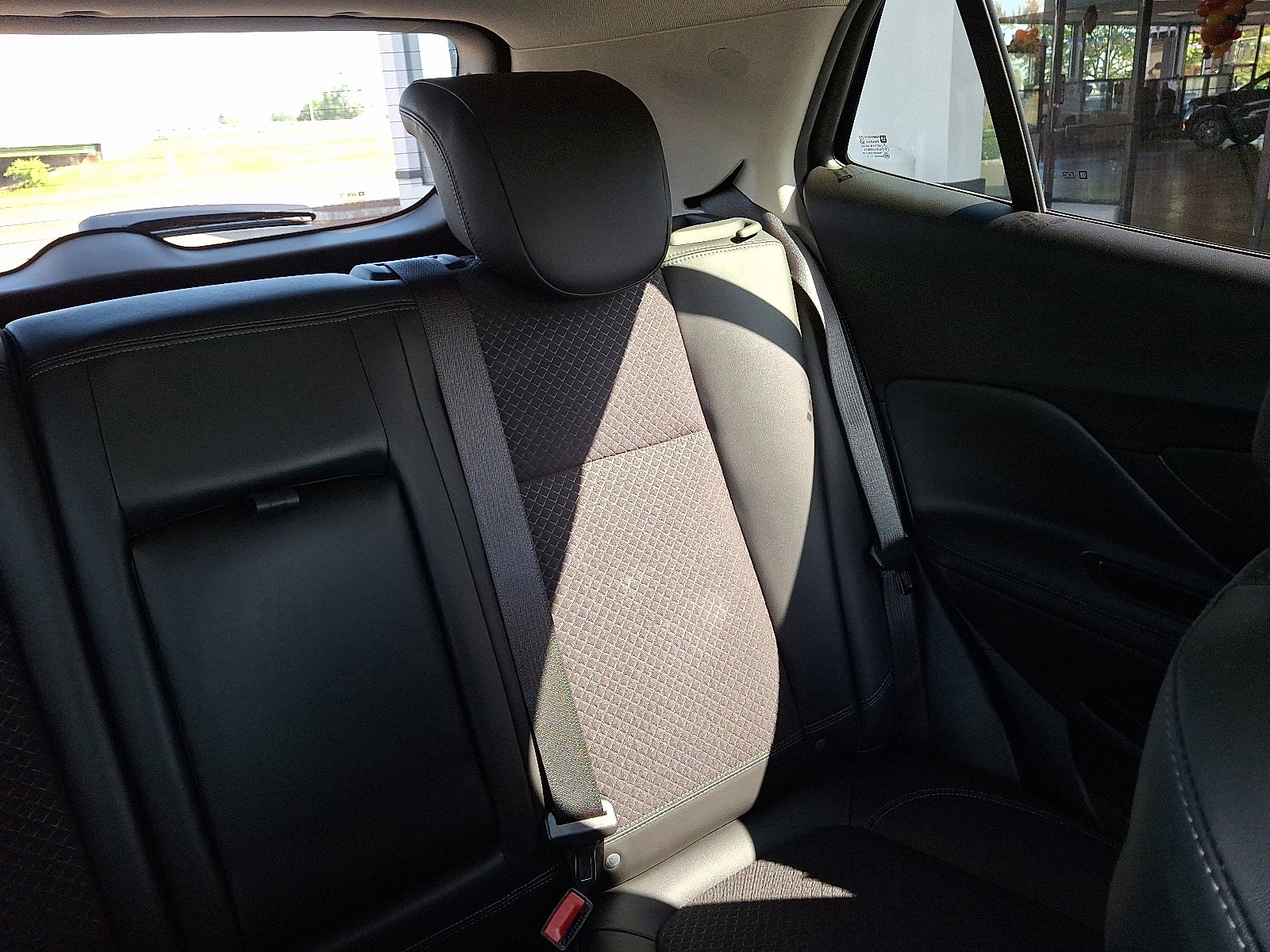 2022 Buick Encore Preferred photo 15