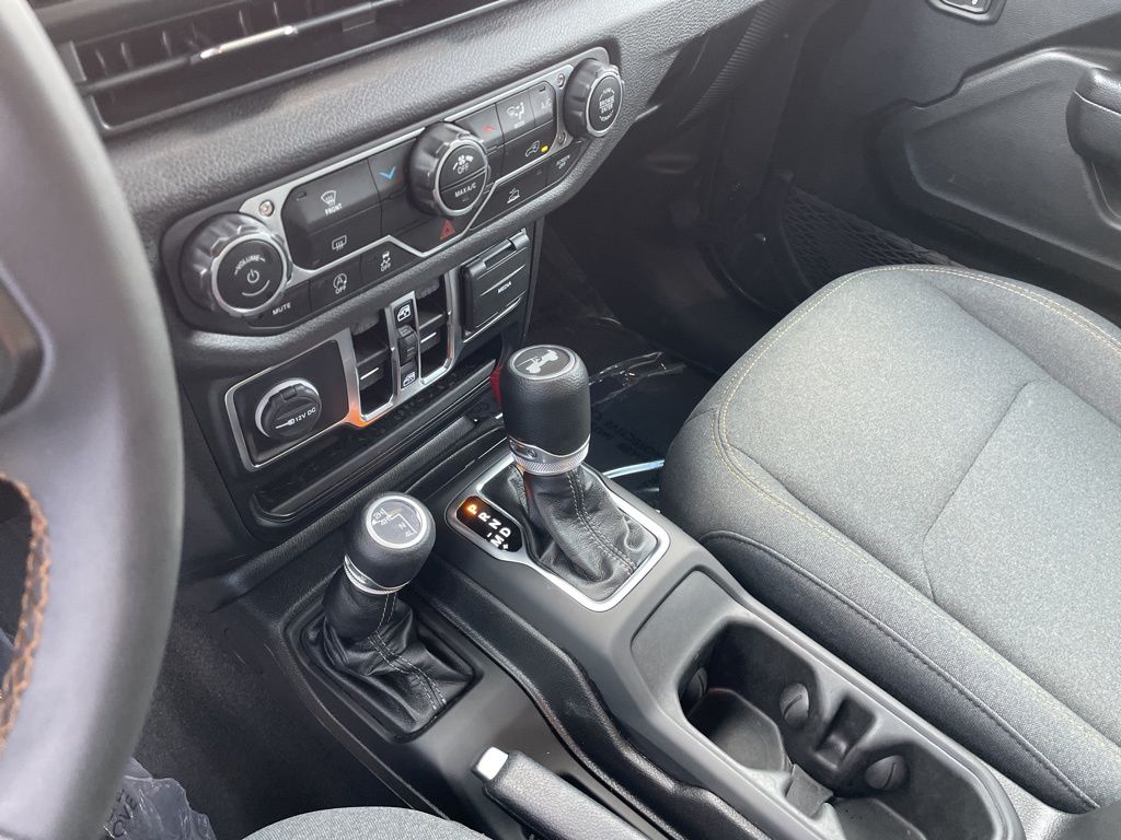 2024 Jeep Wrangler Sport S photo 36