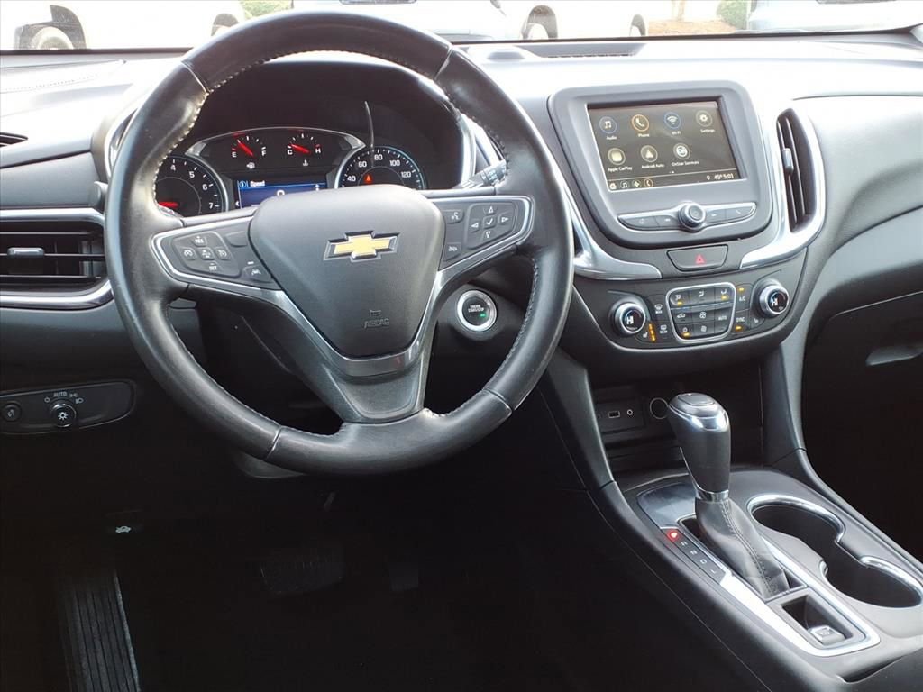 2019 Chevrolet Equinox LT photo 2