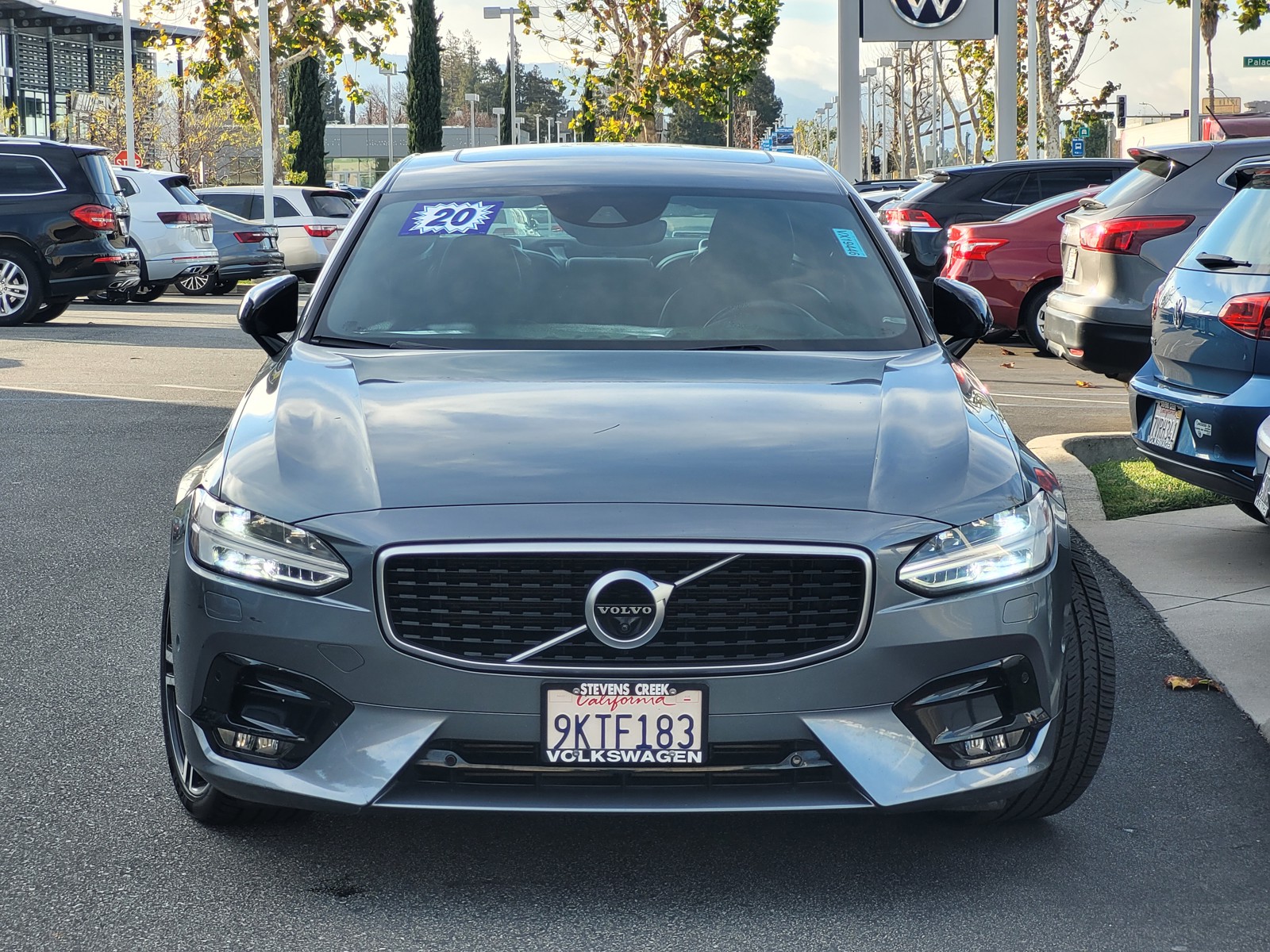 2020 Volvo S90 T6 R-Design photo 2