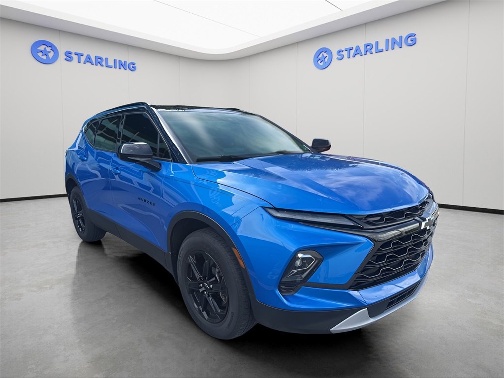 2024 Chevrolet Blazer 2LT photo 2
