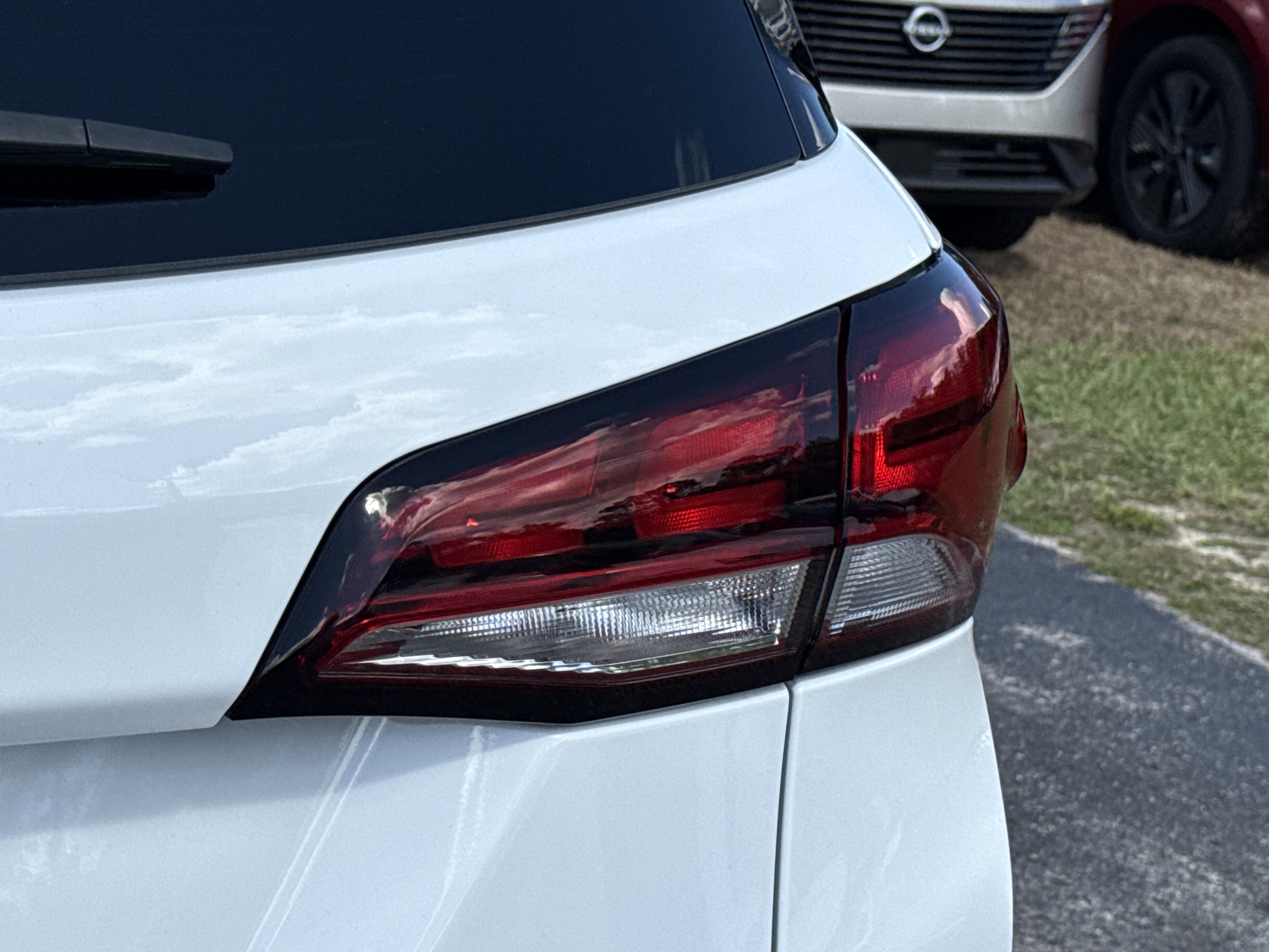 2024 Chevrolet Equinox LT photo 2