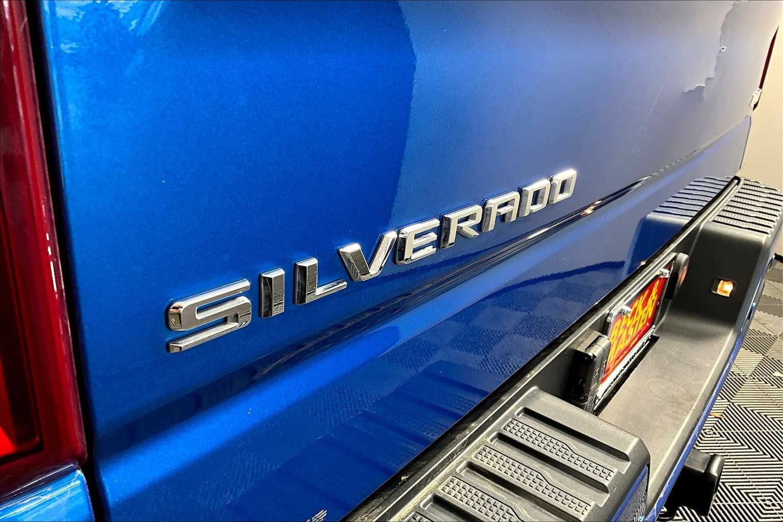 2022 Chevrolet Silverado 1500 RST photo 27