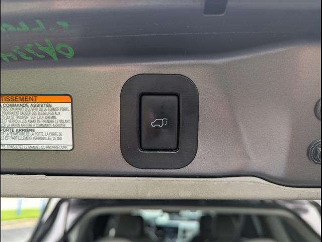 2016 Toyota Sienna XLE photo 21