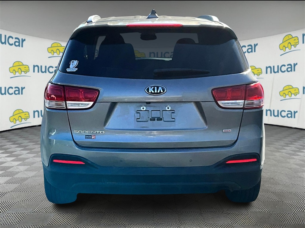 2018 Kia Sorento LX photo 5