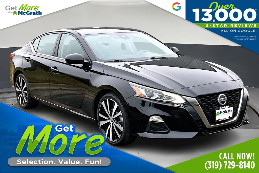 2020 Nissan Altima SR's photo