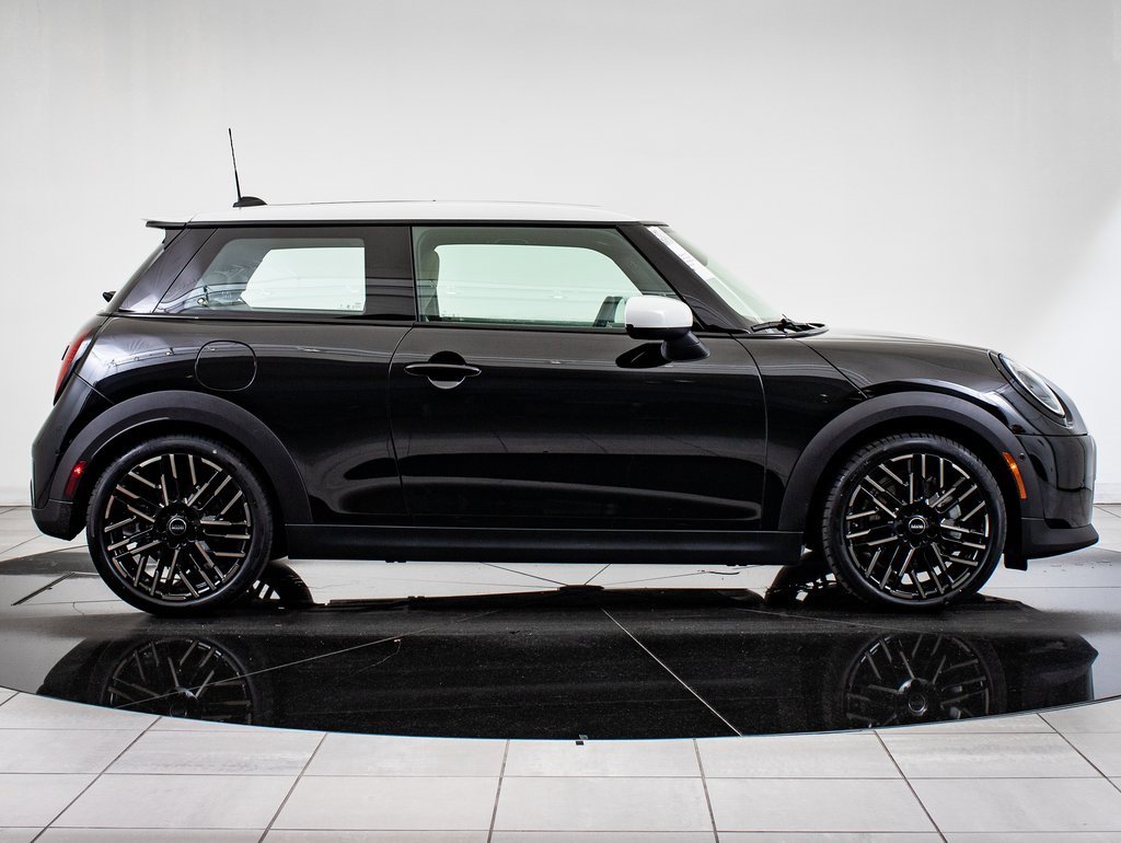 2025 Mini Cooper Hardtop S photo 11