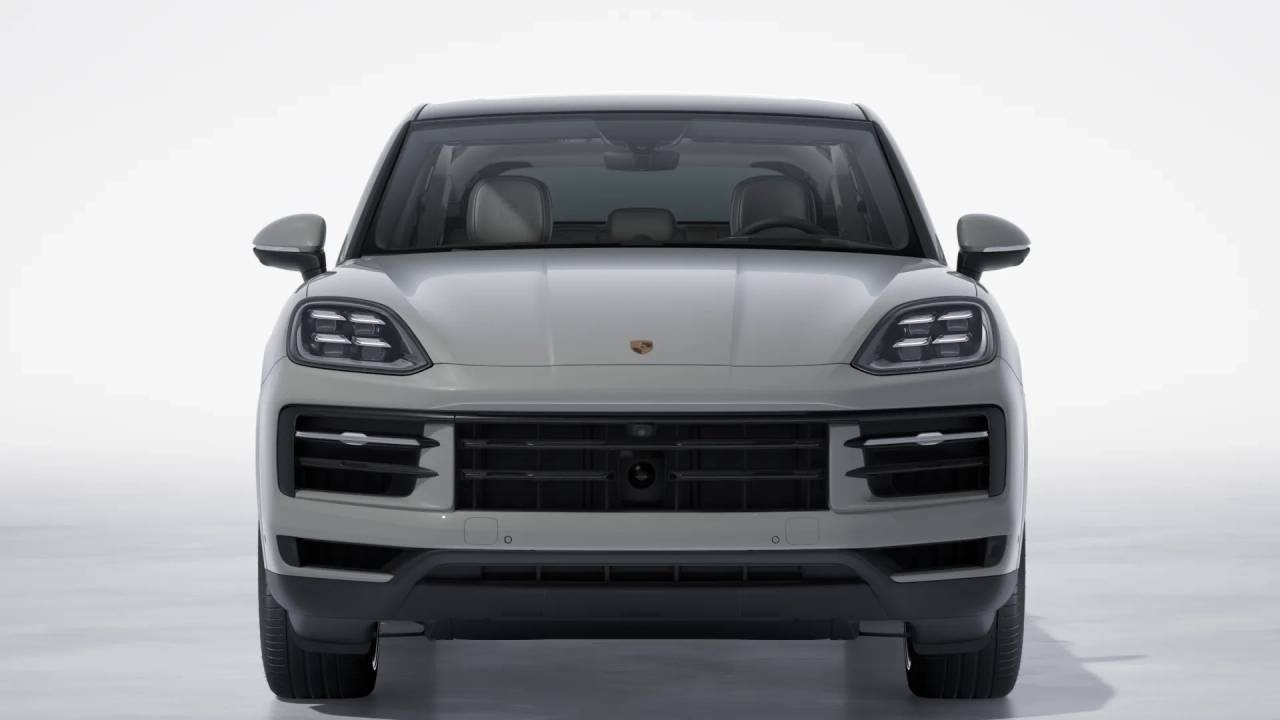 2026 Porsche Cayenne Coupe photo 9