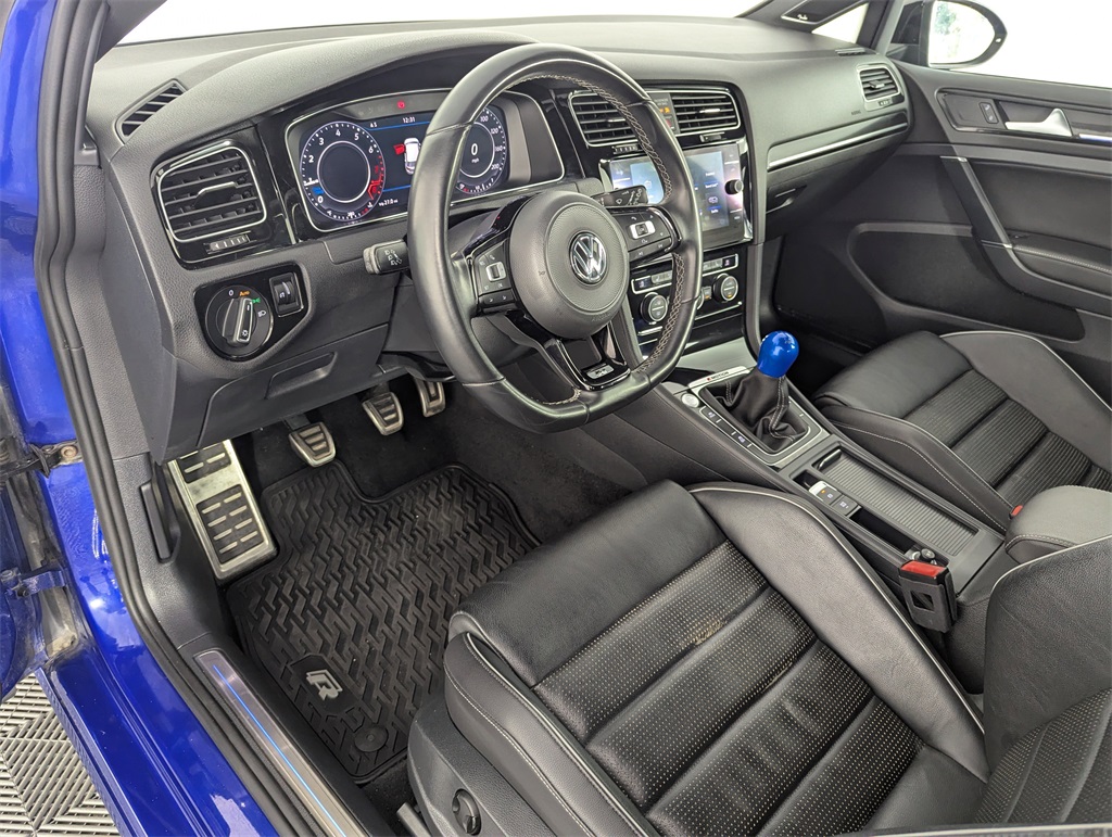 2018 Volkswagen Golf R 4Motion photo 9