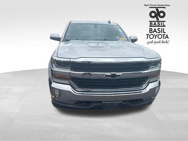 2018 Chevrolet Silverado 1500 LT photo 2