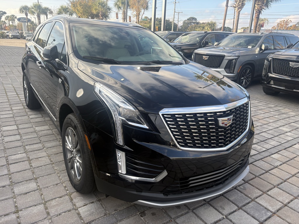 2020 Cadillac XT5 Premium Luxury photo 3