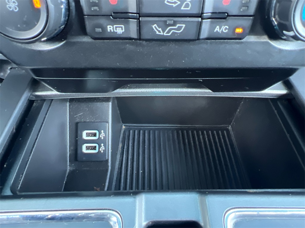 2017 Ford F-150 XLT photo 27