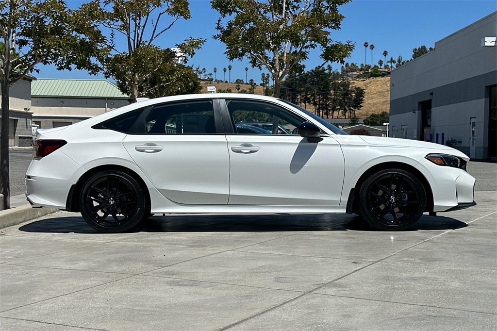 2025 Honda Civic Sport photo 3
