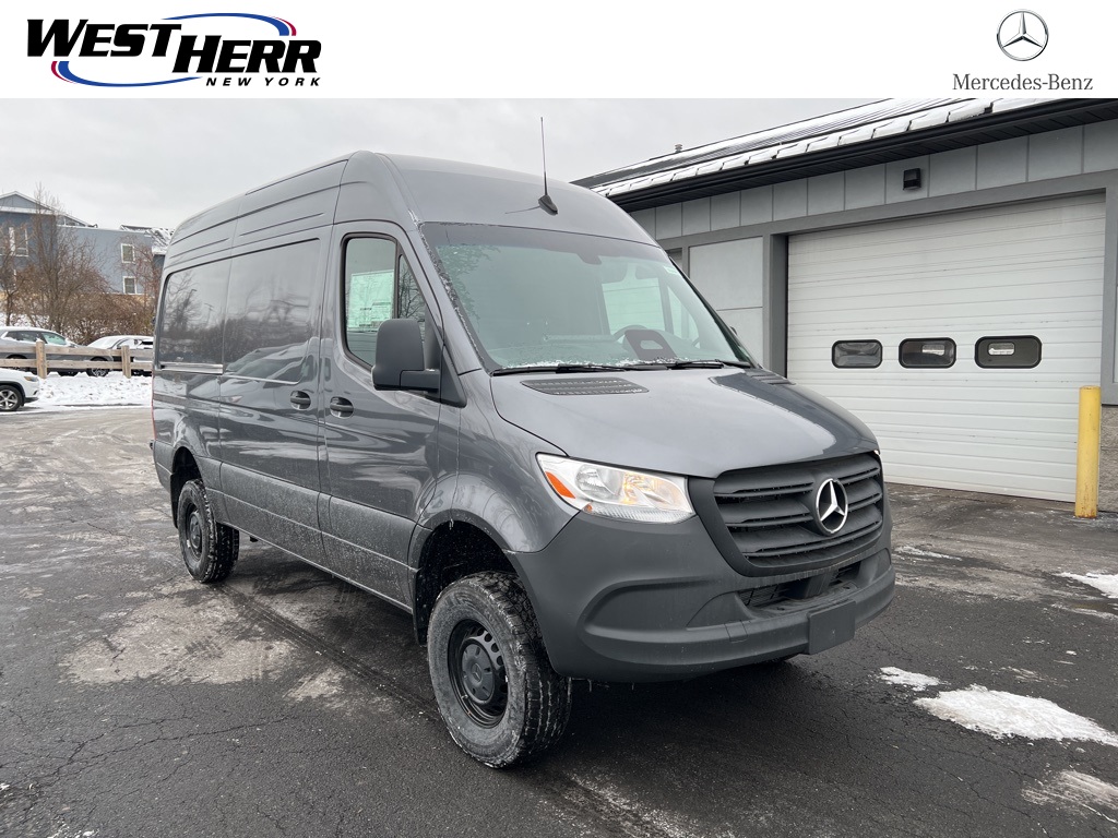 2025 Mercedes-Benz Sprinter Cargo Van Base's photo