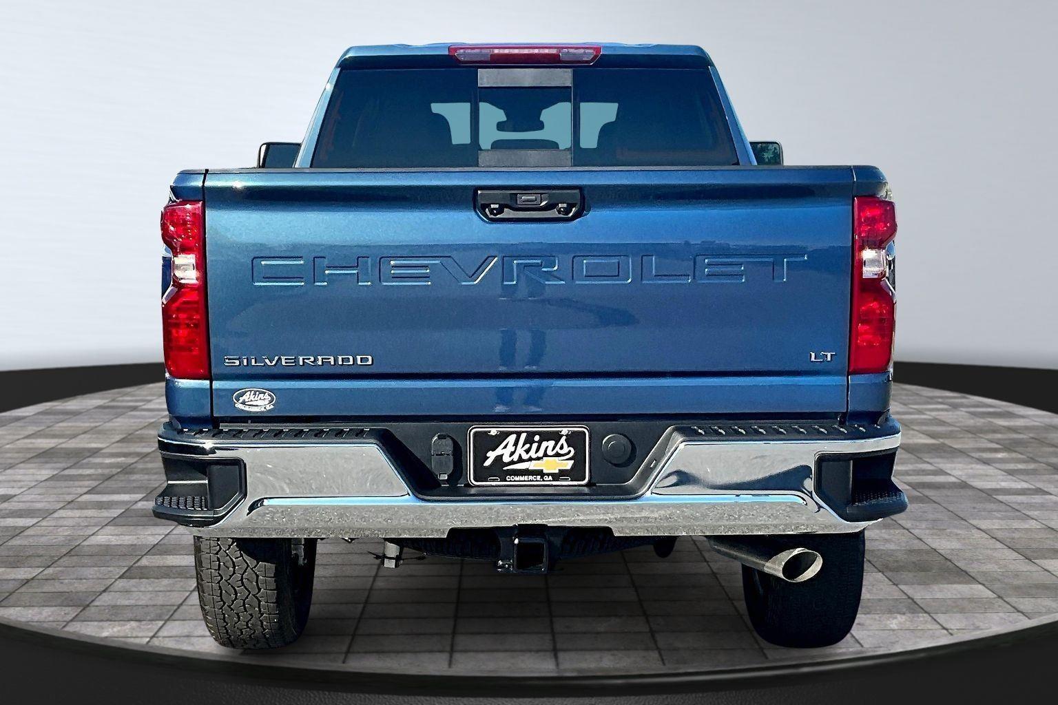 2026 Chevrolet Silverado 2500HD LT photo 4