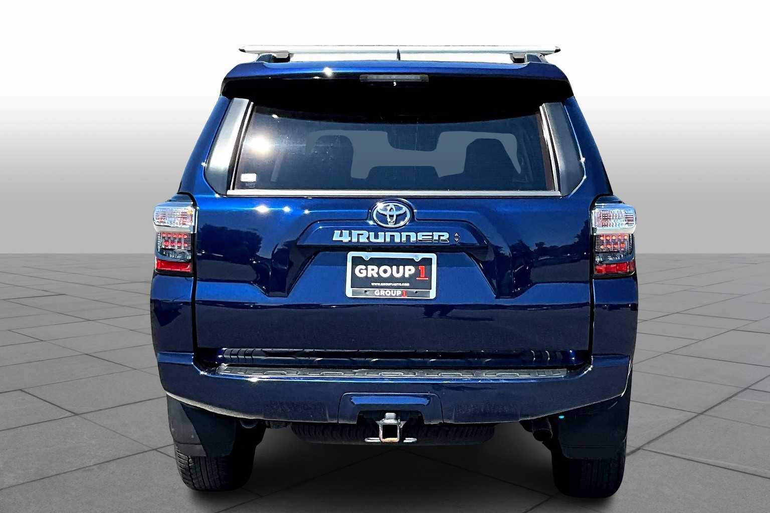 2021 Toyota 4Runner SR5 Premium photo 4