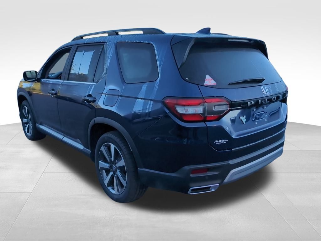 2025 Honda Pilot Touring photo 4