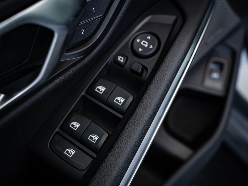 2025 Bmw 330i xDrive Sedan photo 17