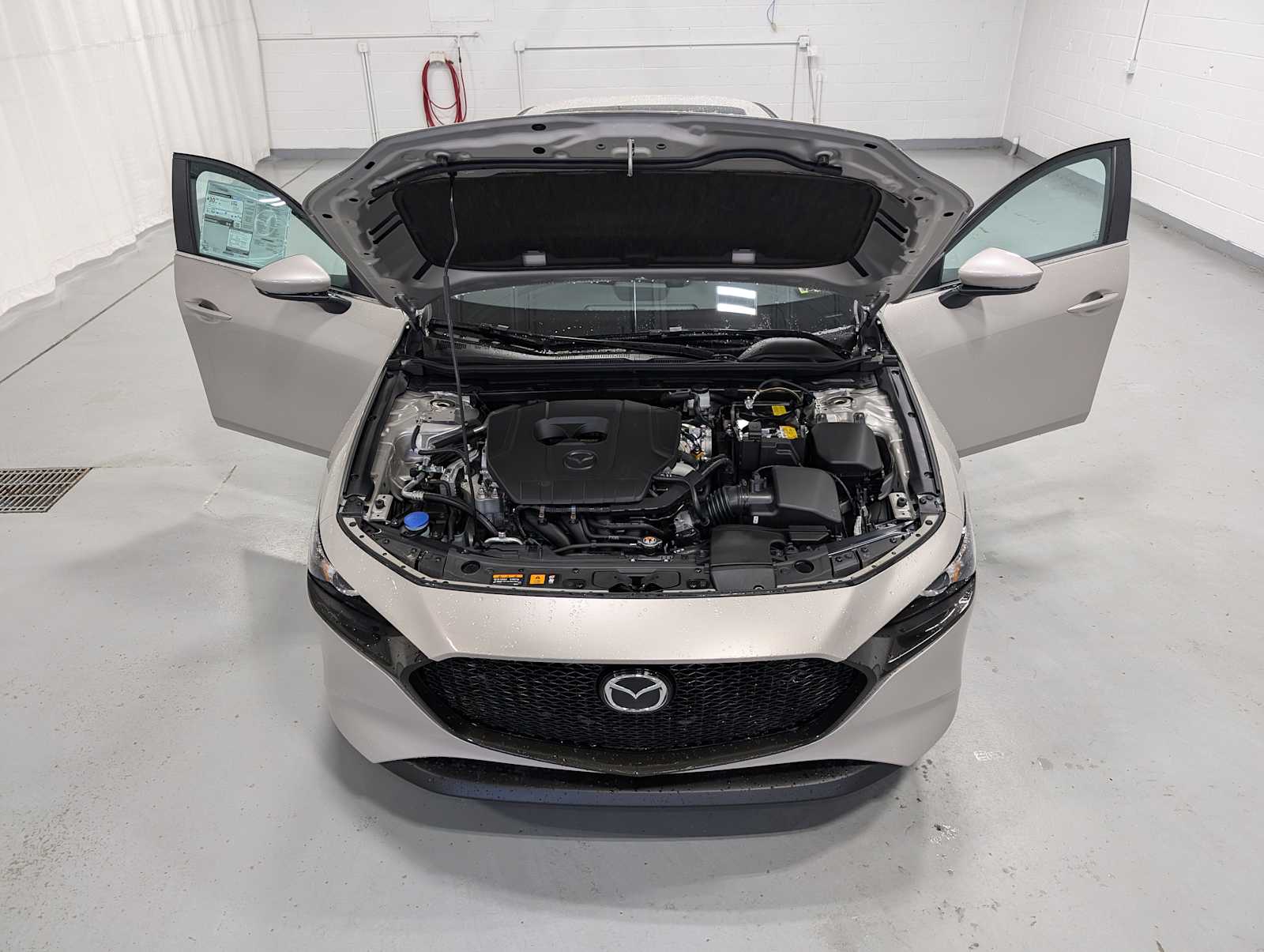 2025 Mazda Mazda3 Hatchback 2.5 s Preferred photo 11