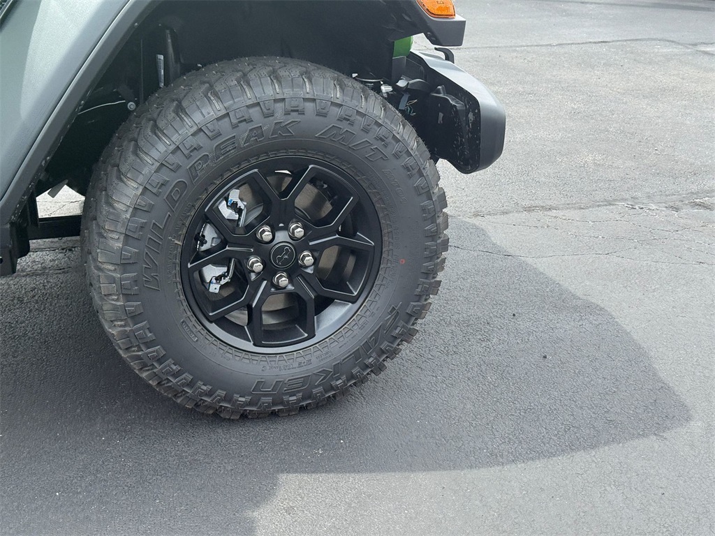 2025 Jeep Wrangler Willys photo 9