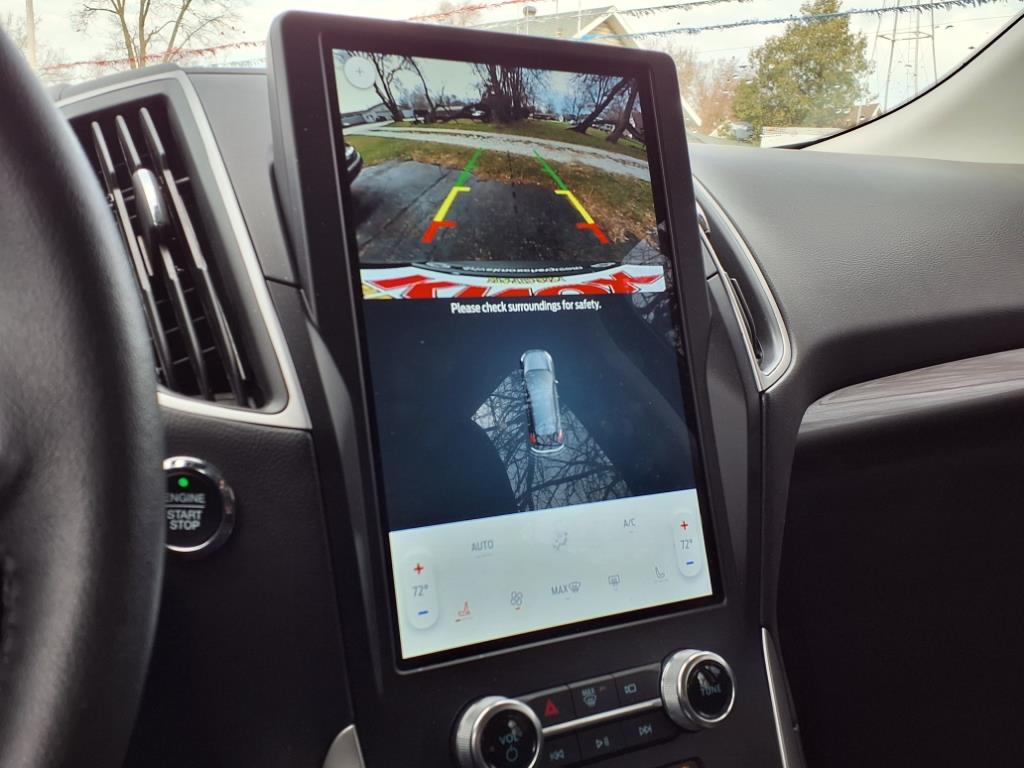 2024 Ford Edge SEL photo 14