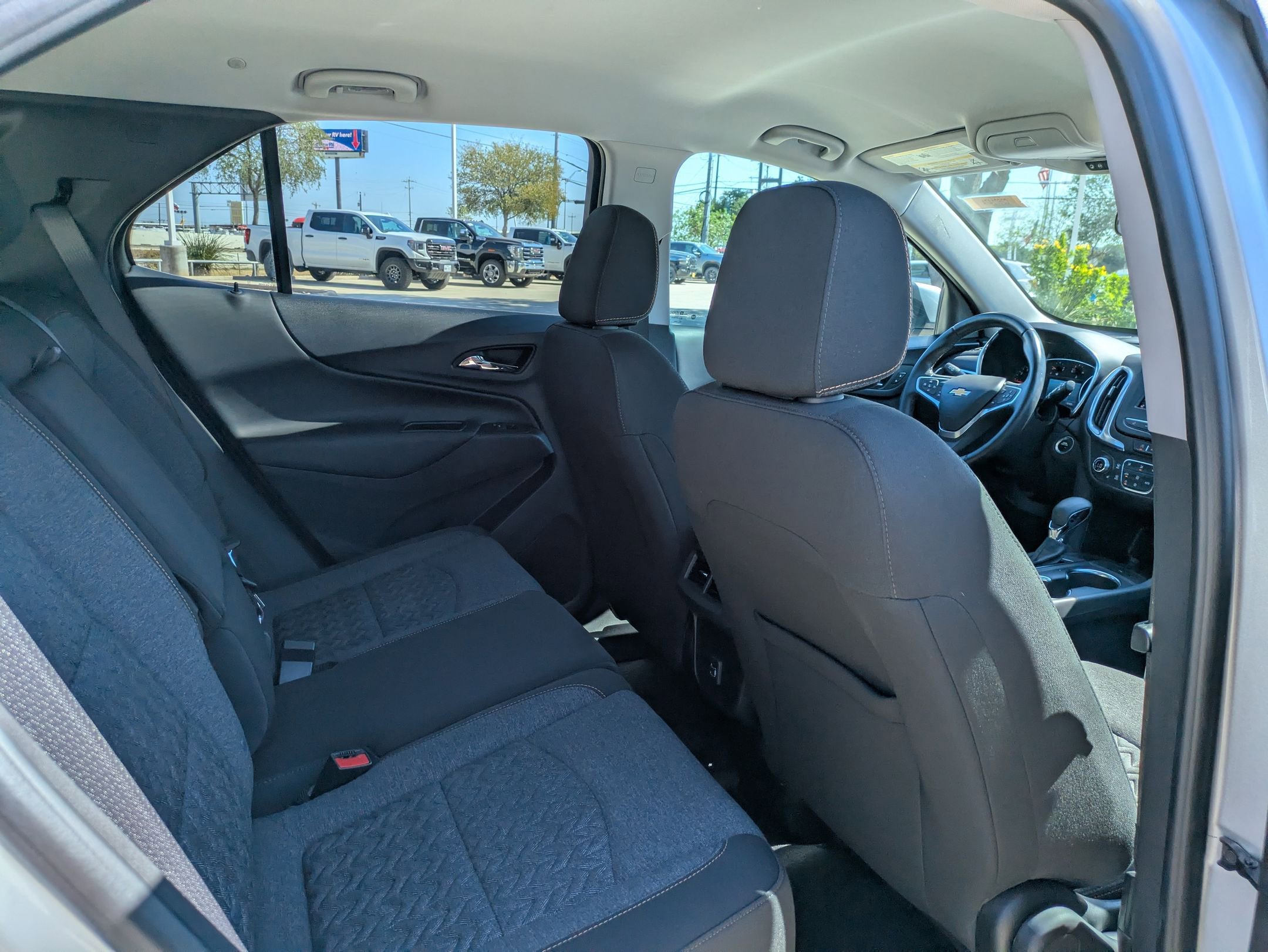 2022 Chevrolet Equinox LT photo 25